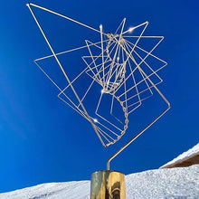 Carica l'immagine nel visualizzatore di Gallery, Onda magica fatta a mano - affascinante scultura eolica cinetica
